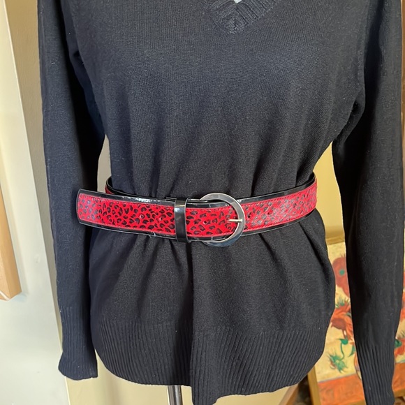 WHITHOUSE BLACKMARKET WHBM Size Small Belt Red/Black Cheetah Horsehair Leather - Picture 10 of 16